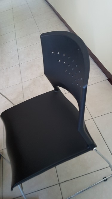 Boss Stack Chair W/Chrome Frame -Black