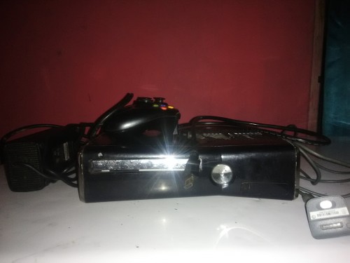 Xbox 360 One Controller With 41 Games On It