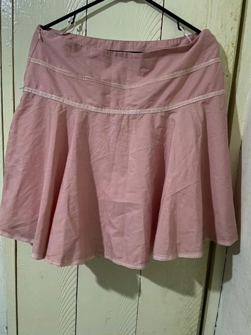 Brand New Beautiful Mauve Mini Skirt.
