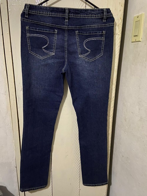 Blue Jeans With Rhinestones At The Bottom,14 1/2