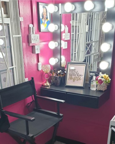 Makeup Booths For Rent