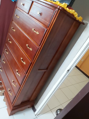 9 Draws Chest Of Drawer