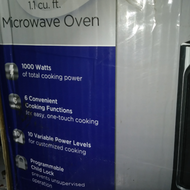 1.1 Cu. Ft. Microwave Oven (Oster)