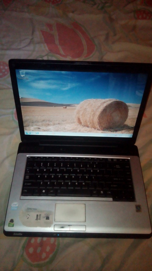 Toshiba For Sale Fully Working Charger No Fault 16