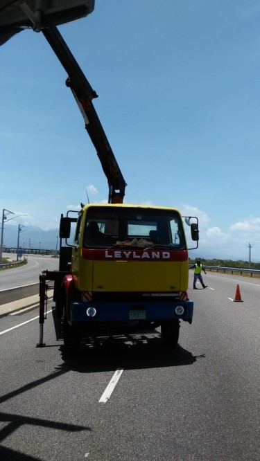 Leyland Freighter 5 Tonne Hiab Crane Truck