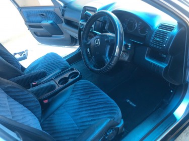 2004 Honda CR-V , Lady Driven