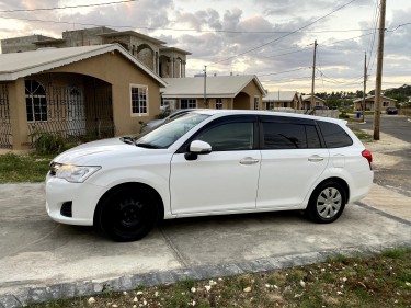 Toyota Fielder S