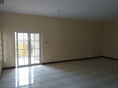 3 Bedroom 3 Bathroom With Swimming Pool