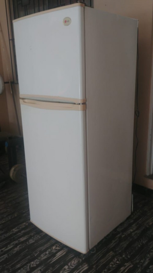 Fully Functional LG 9 Cu. Ft Refrigerator For Sale