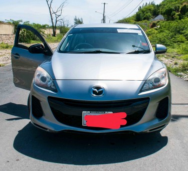 Mazda Axela Sport 2012 Hatchback