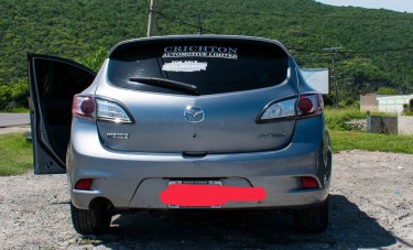 Mazda Axela Sport 2012 Hatchback