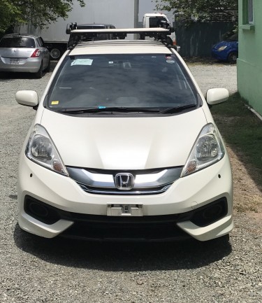 2015 Honda Fit Shuttle