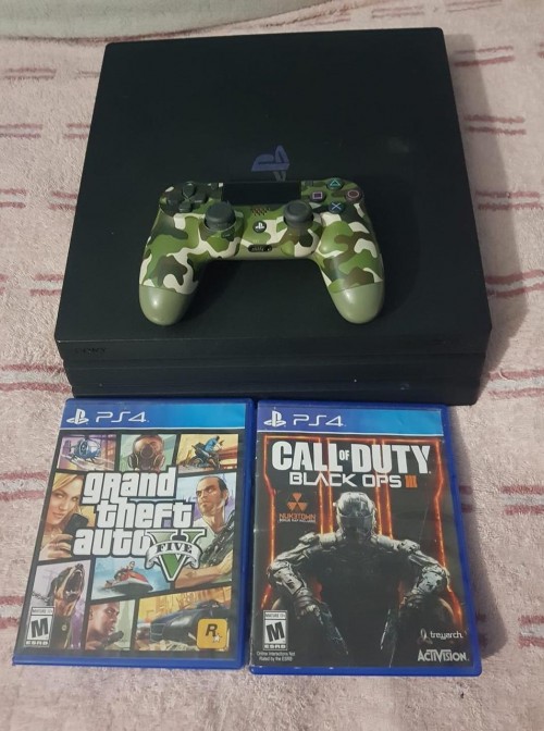 2 Week Old PS4 Pro