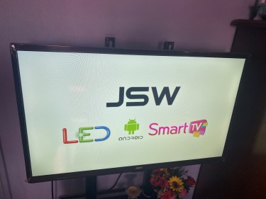 JSW 32 INCH TV MINT CONDITION 