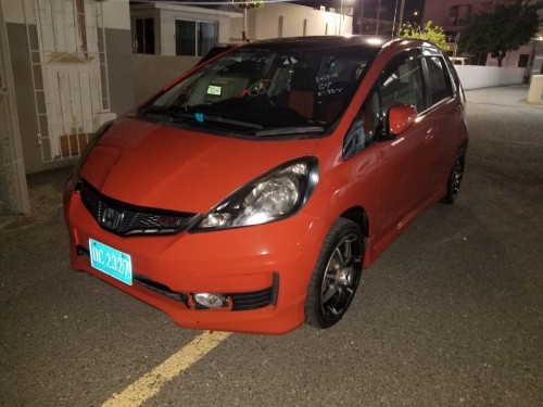 2011 HONDA FIT RS FULLY LOADED <br />
Newly Imported Wit