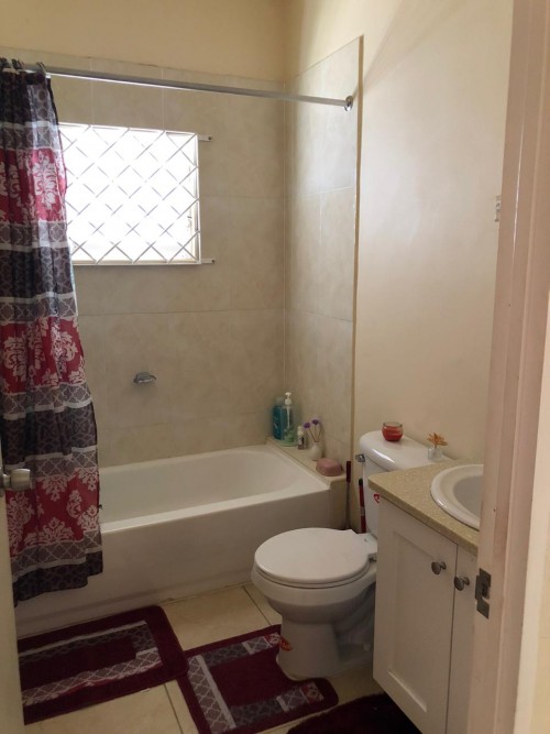Gated 1 Bedroom Shared Bath Kitch & Living 