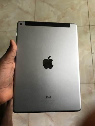 IPad Air 2  WiFi And Cellular Version 16 Gb