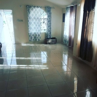 Unfurnished 1 Bedroom In Gated Community