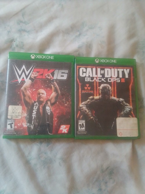 Xbox 1 Cd For Sale 2 Wwe16 And Bran New Bo3 4k 350