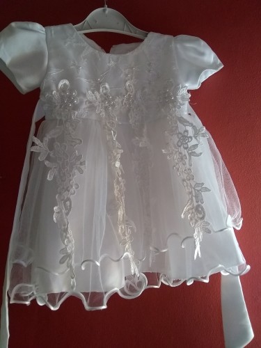 Baby Girl Christening Dress. Fits 6-9 Months.