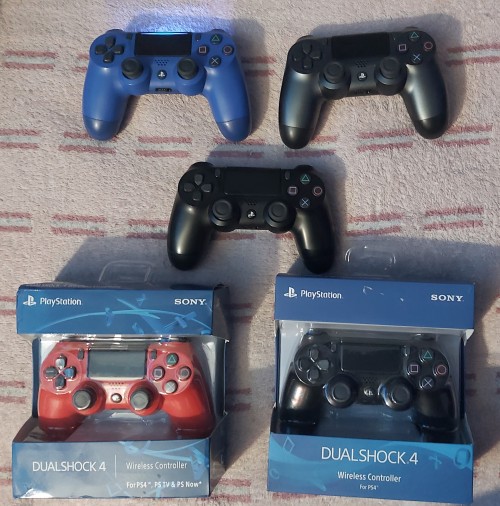 Faily New And Brand New Ps4 Controller