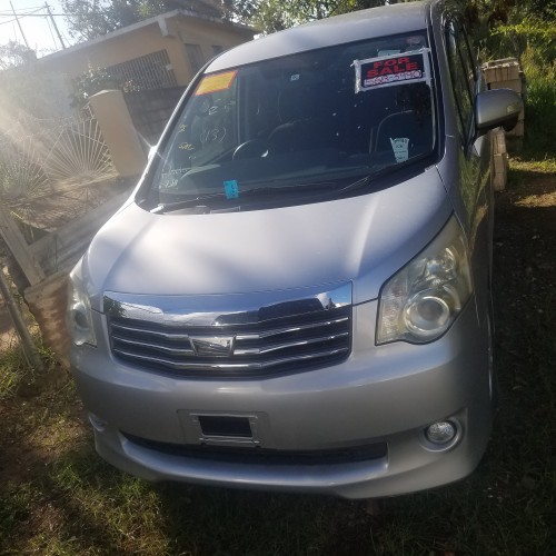 2010 Toyota  Noah Newly Imported For Sale 139000km