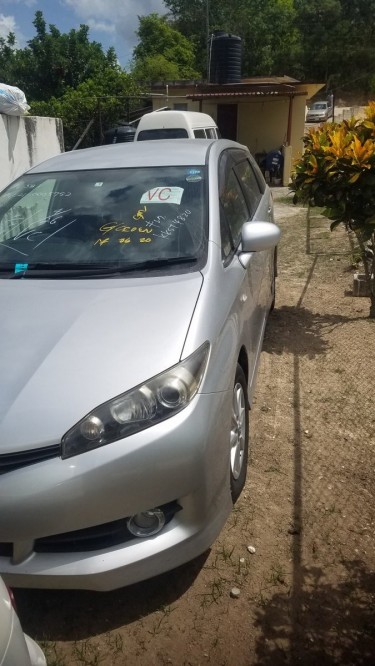 2011 Toyota  Wish Newly Imported For Sale 2000cc E