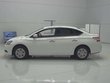 NISSAN SYLPHY 2018