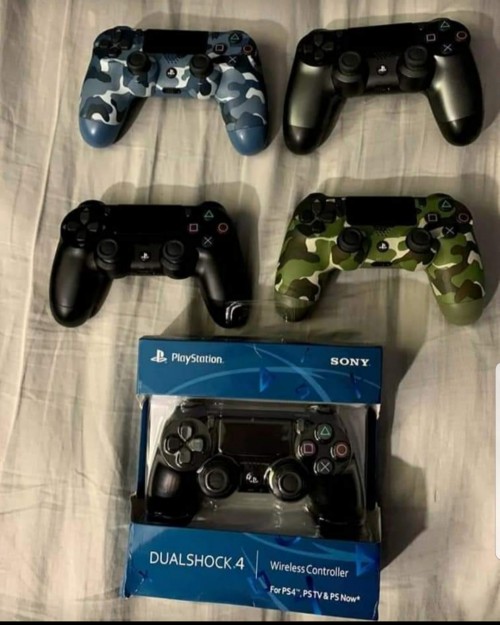 Faily New And New Ps4 Controller