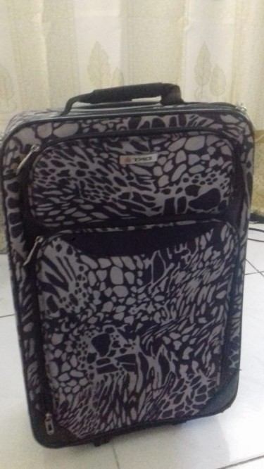 Suitcase Sale! (excellent Condition)