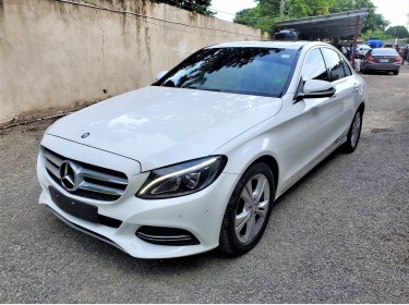 2015 Mercedes Benz C180 (NEWLY IMPORTED)