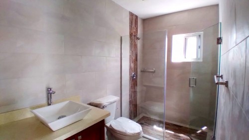2 BEDROOM 2.5 BATHROOM APARTMENT FOR SALE