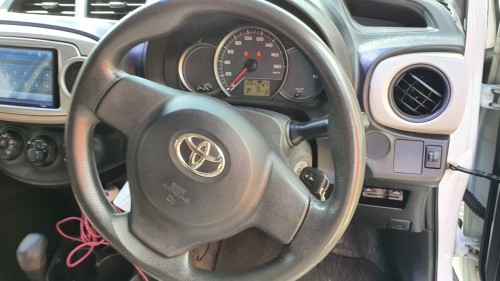 2012 Toyota Vitz