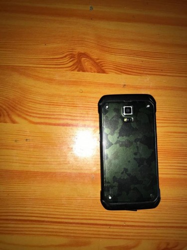Samsung Galaxy S5 Active With Charger No Faults!