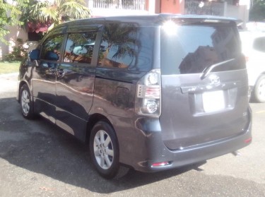 Toyota Voxy For Sale