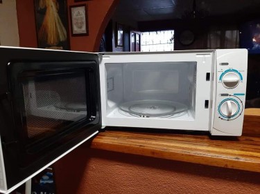 Master Tech Microwave