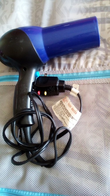 Conair Hair Dryer Is For Sale - 3 Modes