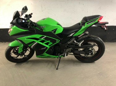 2014 Kawasaki Ninja 300 KRT Edition