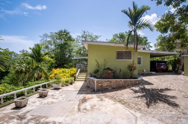 3 Bedroom Family Home + 0.7 Acres Of Lush Land