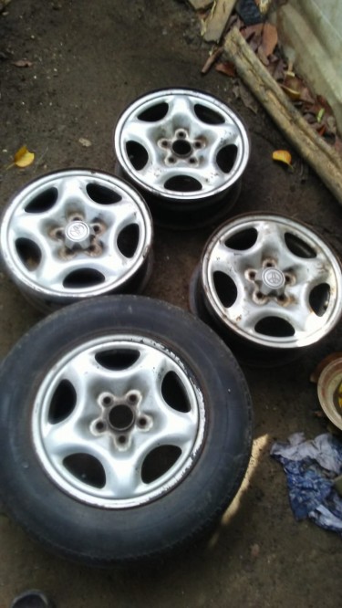 Toyota Stock Rims