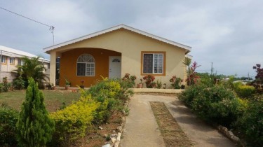 Fully Furnished 3 Bed 3 Bath In Gated Community 