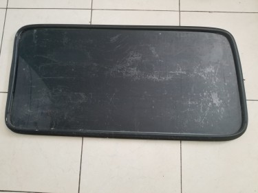 Side Glass For Toyota Hiace 98-2002