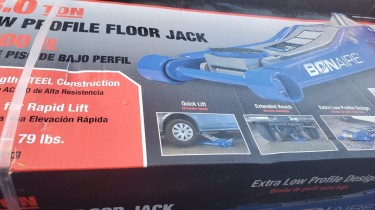 Dual Action Low Profile Hydraulic Floor Jack