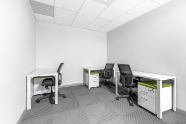 Private Office For 3 People In Regus New Kingston