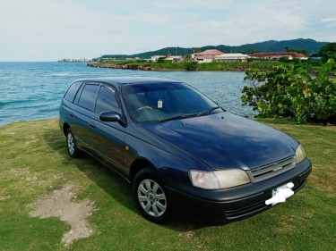 2001 Toyota Caldina 