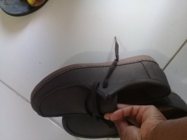 SELLING ANOTHER BRAND NEW MALES SHOES
