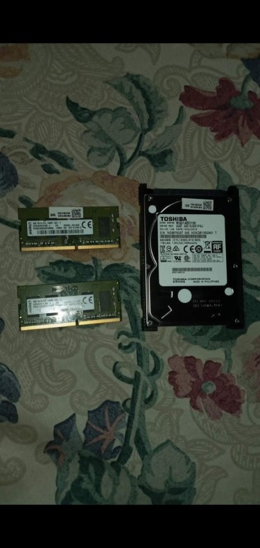 1 Terabyte Laptop HDD And 2x4GIG DDR3 Memory Lapto