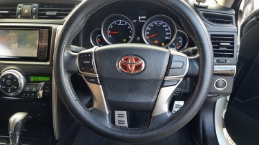 2012 Toyota Mark X Sports