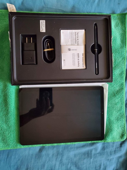 MINT TAB S4 WITH DEX MODE AND PEN