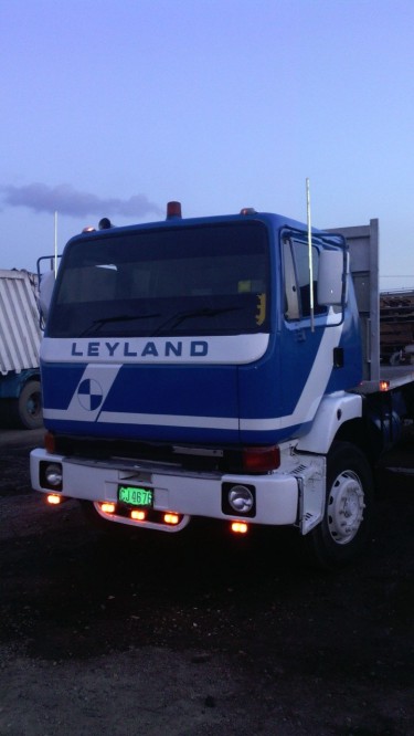Leyland Freighter Flat Bed